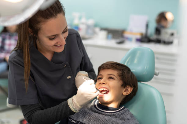 Best Tooth Infection Emergency Dentist  in Bay Shore, NY